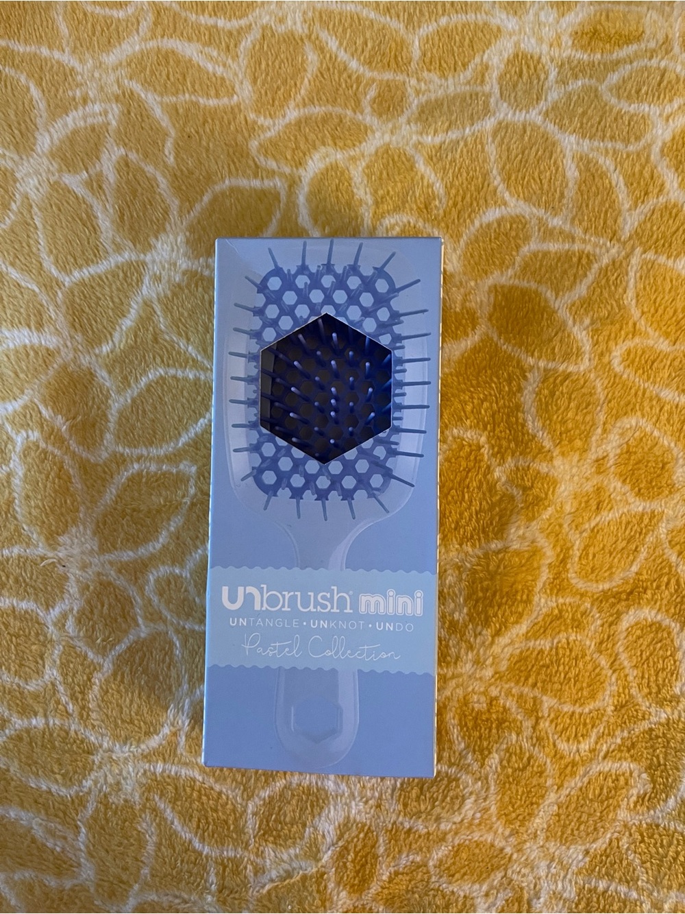 Mini Pastel Collection Blue Detangler Brush